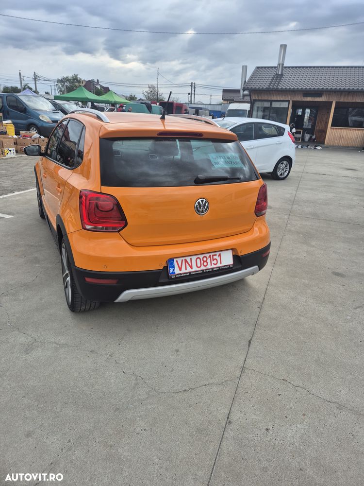 Volkswagen Polo - 2