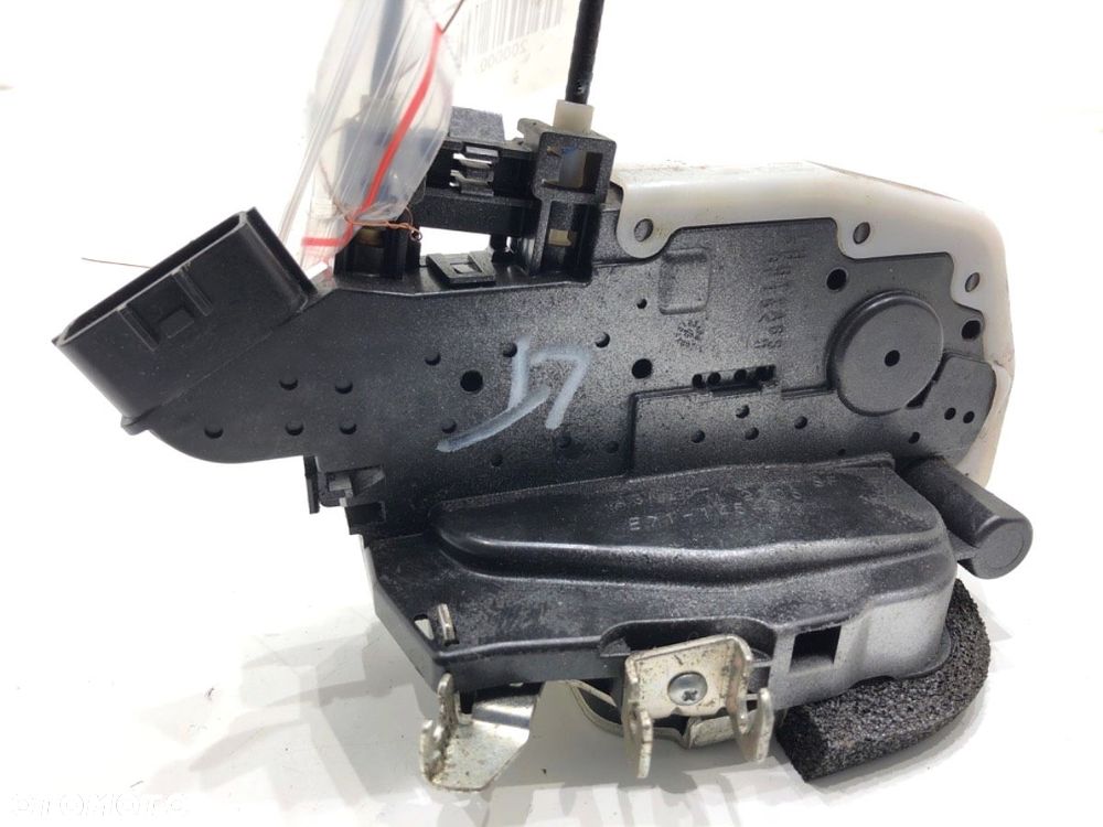 ZAMEK DRZWI LEWY TYŁ  NISSAN LEAF (ZE0) 2010 - 2022 Electric 80 kW [109 KM] elektryczny 2010 - 2022 - 3