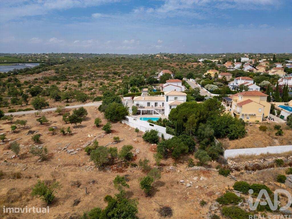 Casa / Villa T4 em Quelfes de 249 m2 - Grande imagem: 3/39