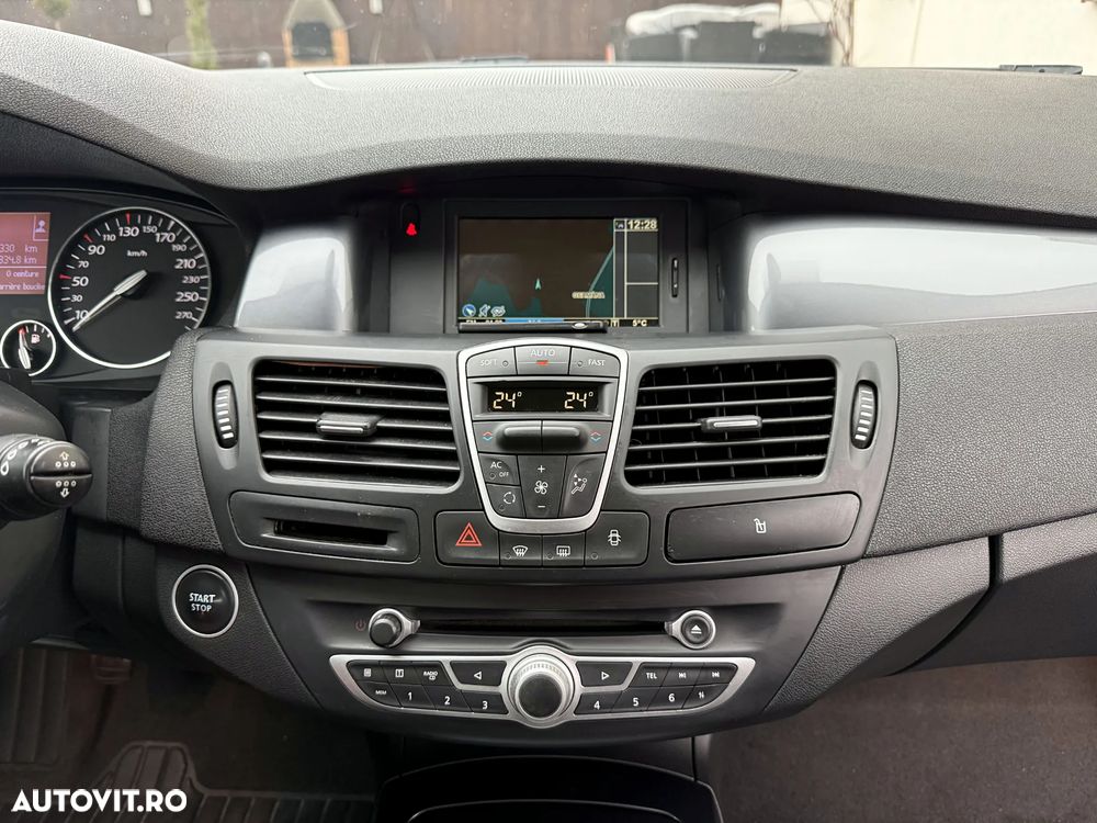 Renault Laguna dCi 150 FAP - 11