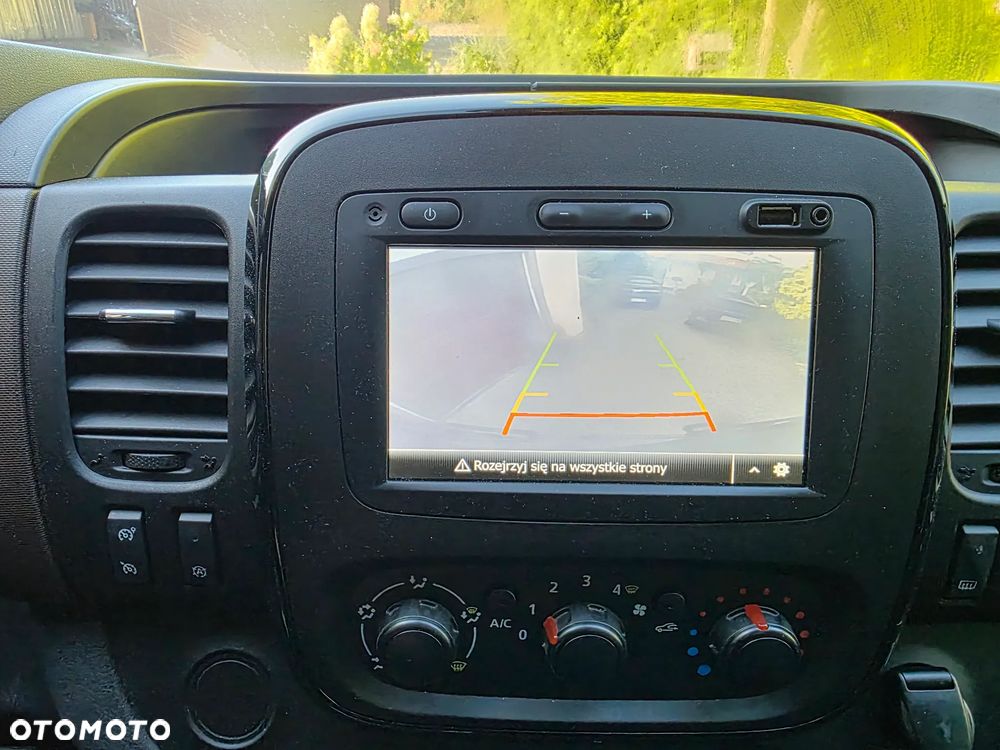 Renault Trafic Grand Passenger 2,9t Business - 19