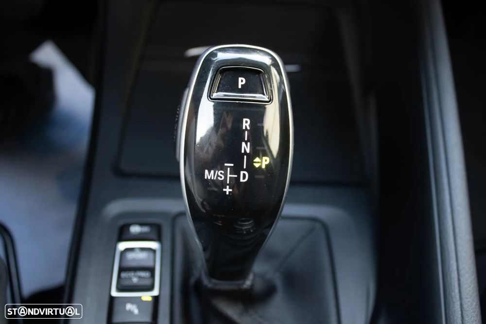 BMW X1 16 d sDrive Line Sport Auto - 35