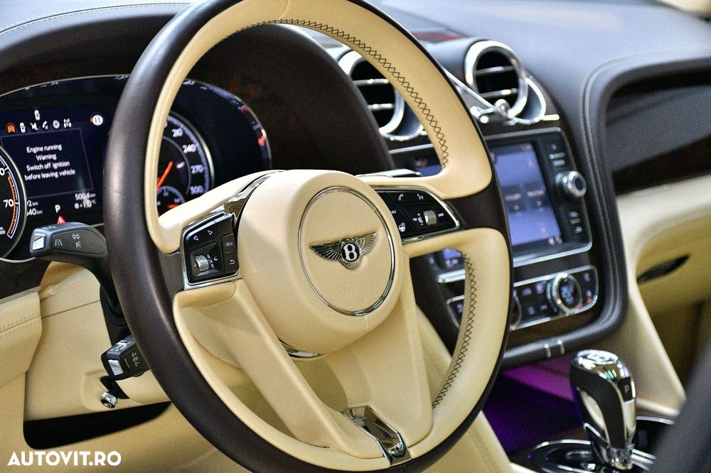 Bentley Bentayga W12 Mulliner - 33