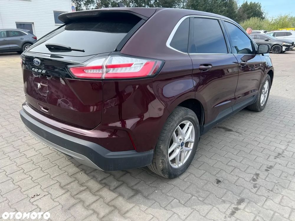 Ford Edge - 2