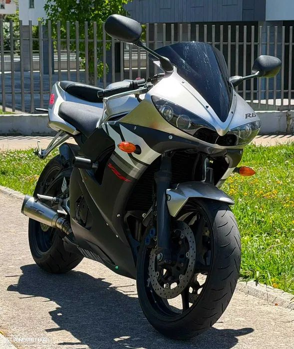 Yamaha YZF - 2