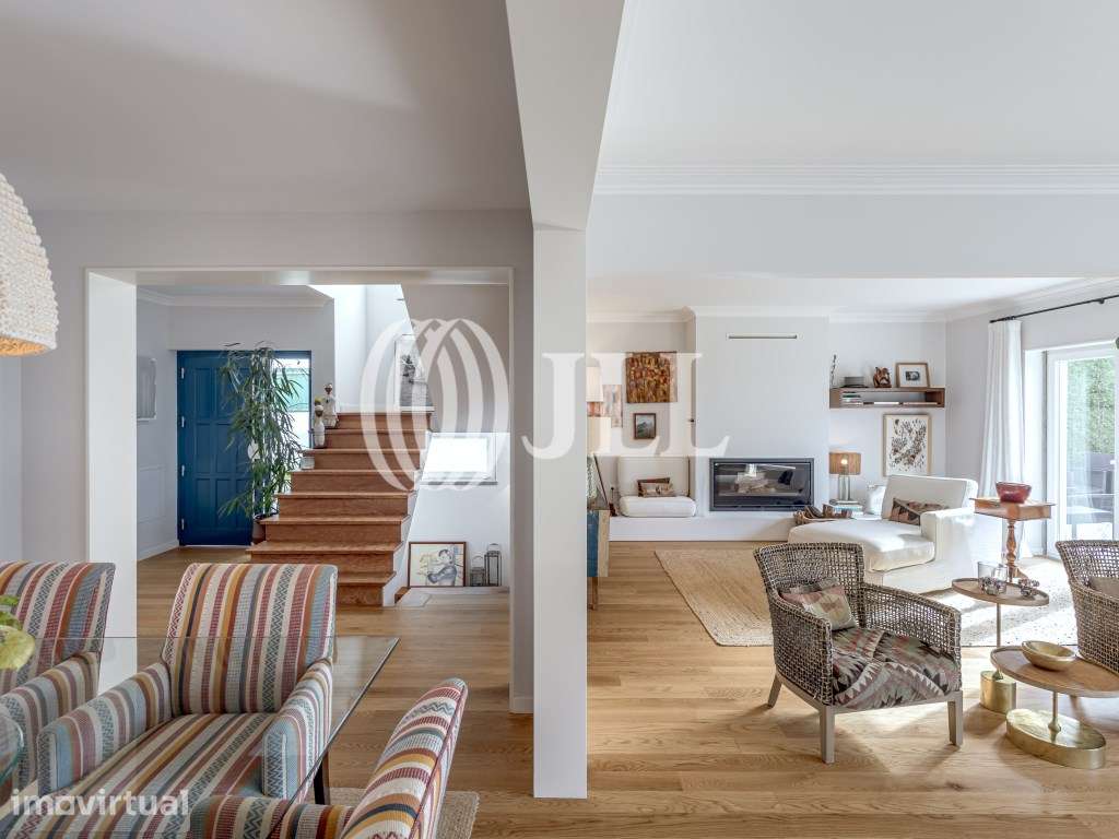 Moradia T3+1 com jardim em Cascais - Grande imagem: 4/47