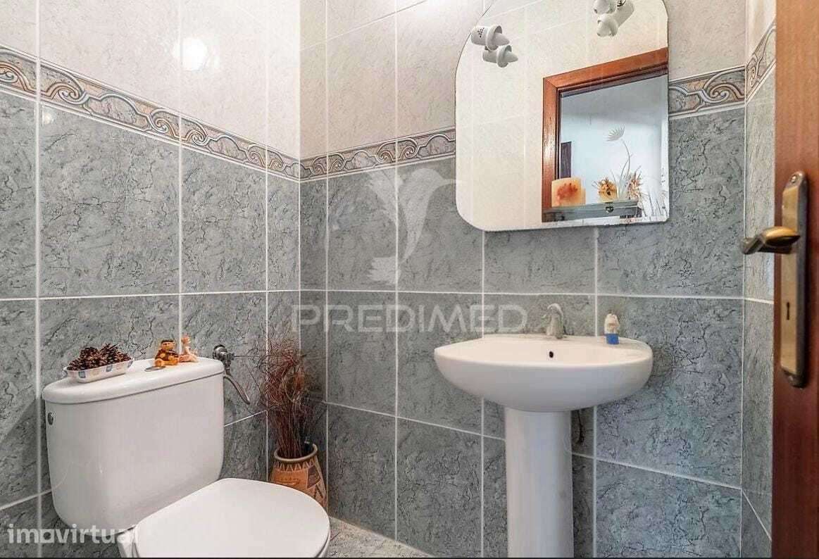 No coração do Gerês Moradia T4 com Jardim e Potencial para turismo - Grande imagem: 4/26