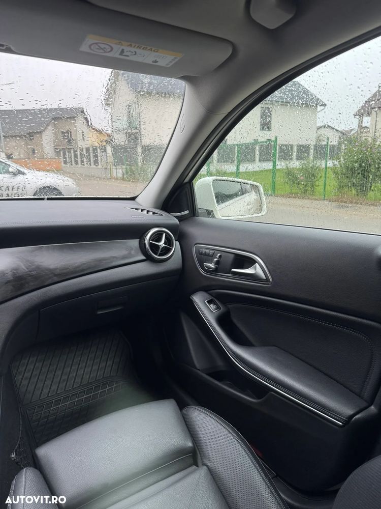 Mercedes-Benz GLA 250 4MATIC Aut. - 19