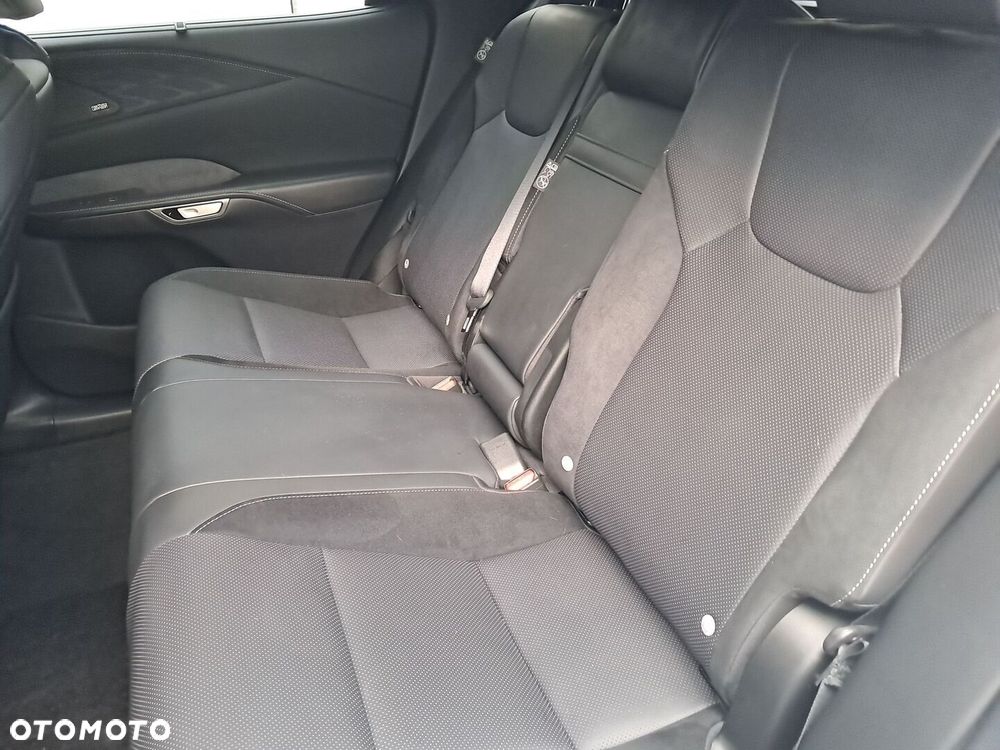 Lexus RX - 11