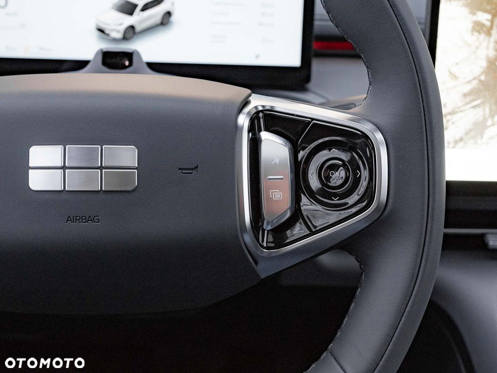 Geely Starray EM-i 1.5 PHEV Max - 36