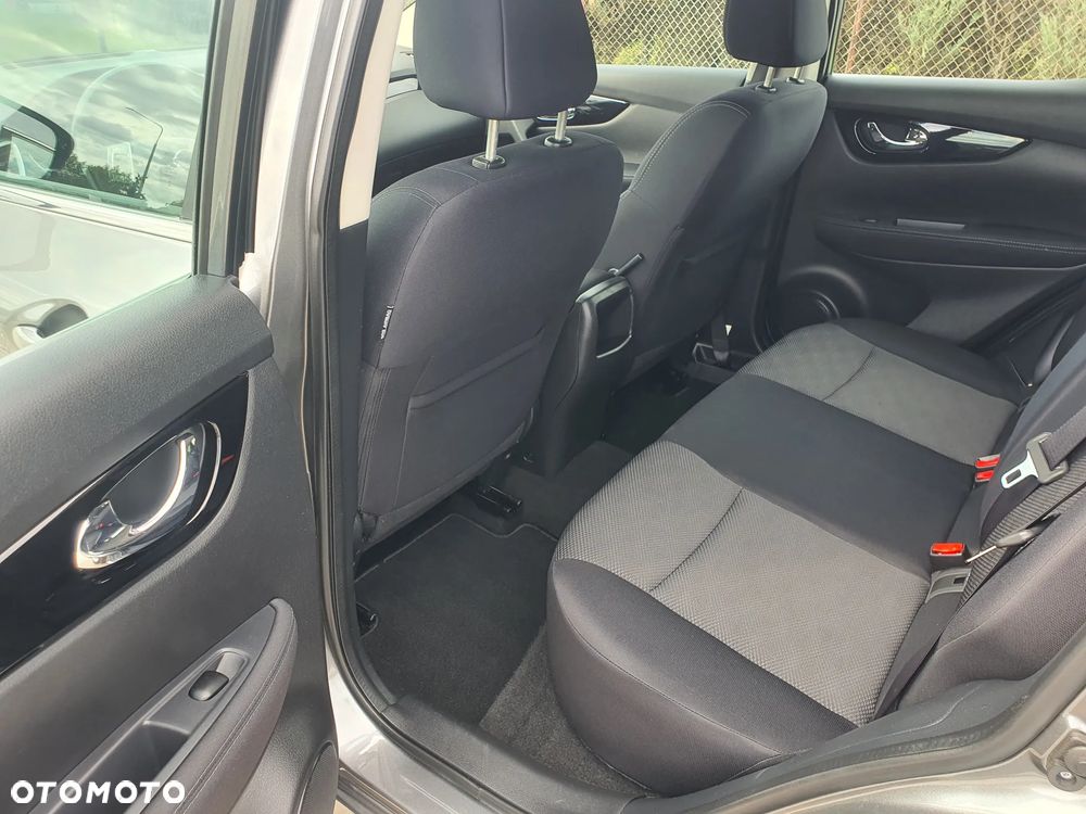 Nissan Qashqai 1.2 DIG-T N-Vision - 10