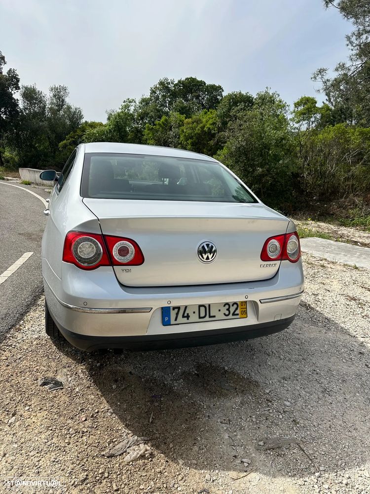 VW Passat 1.9 TDi Confortline - 3