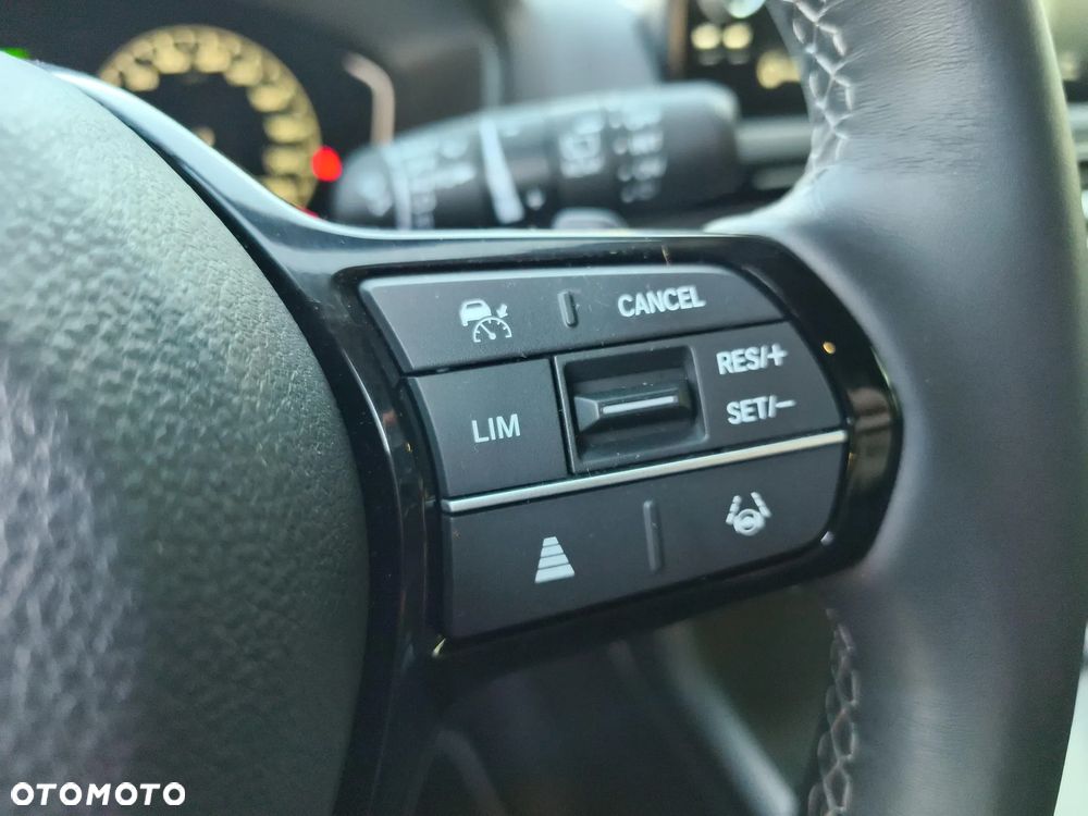 Honda Civic 2.0 i-MMD Elegance CVT - 26