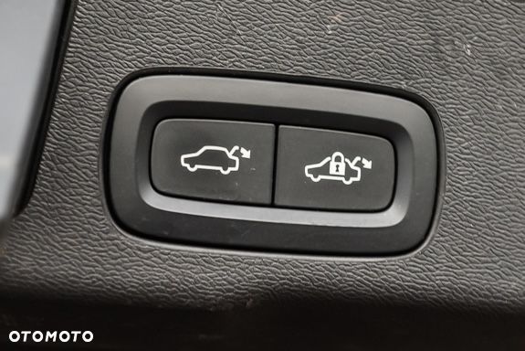 Volvo XC 60 B4 D Geartronic RDesign - 19
