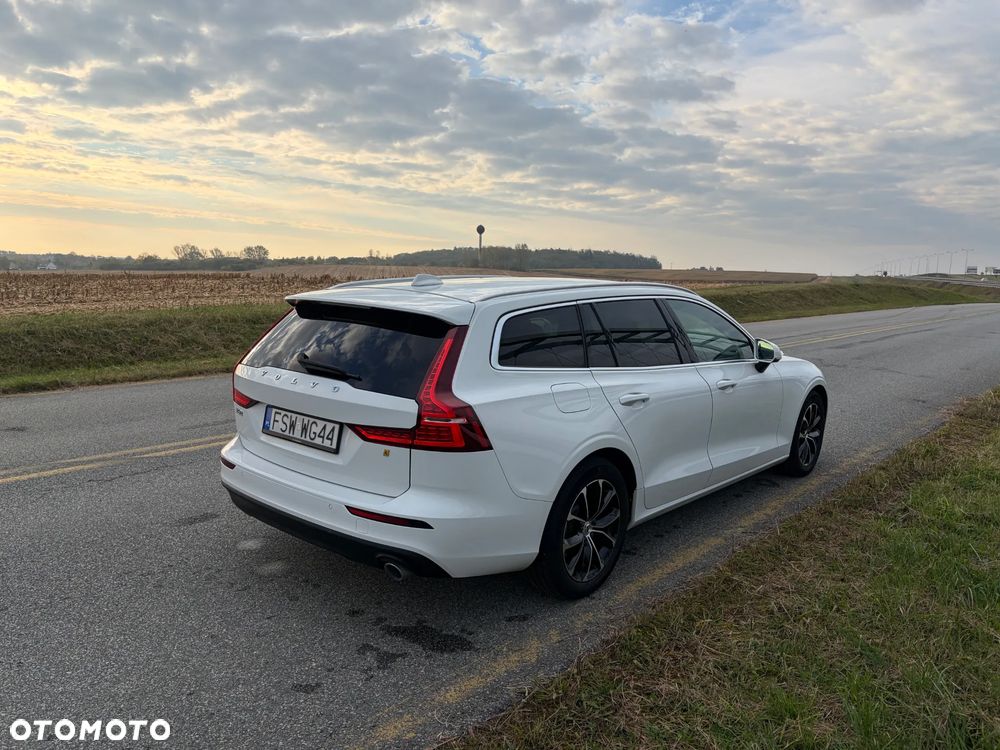 Volvo V60 D3 Momentum Pro - 6