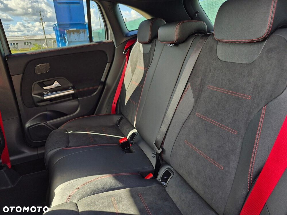 Mercedes-Benz GLA AMG 35 mHEV 4-Matic 8G-DCT - 23