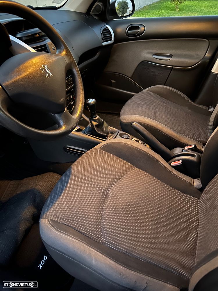 Peugeot 206+ 1.1 Trendy - 17