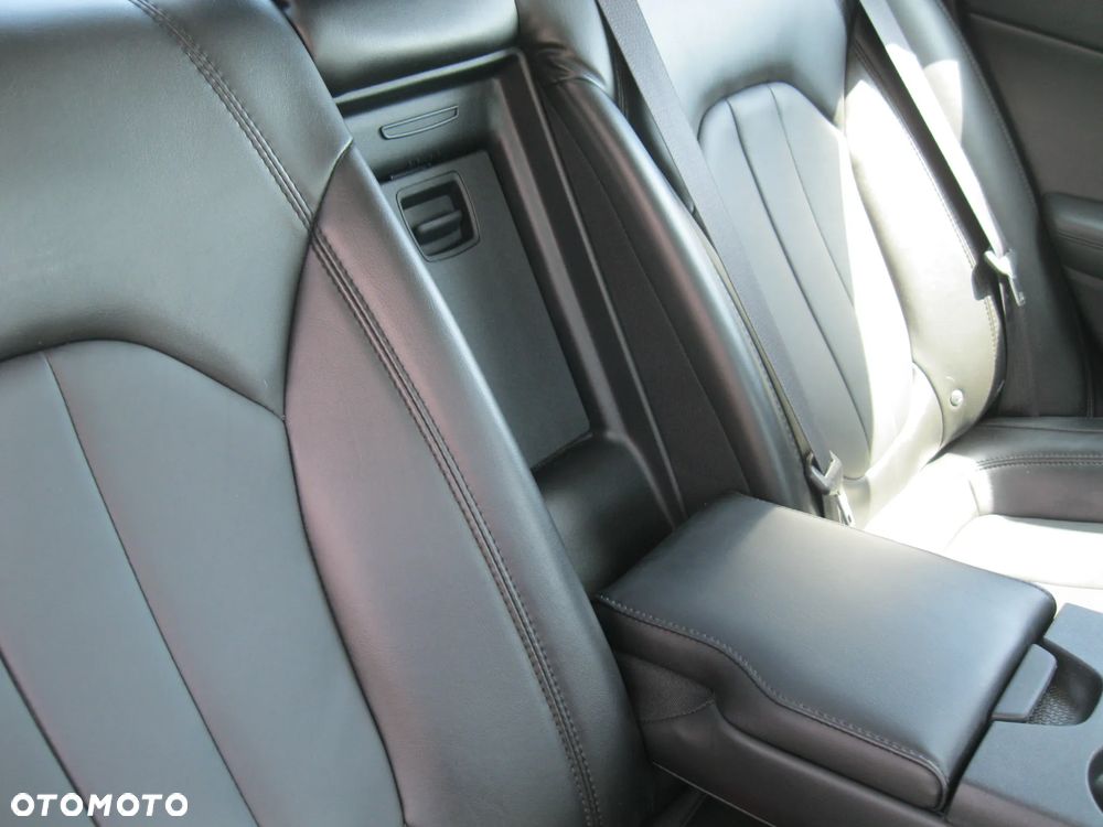 Chrysler 200 - 21