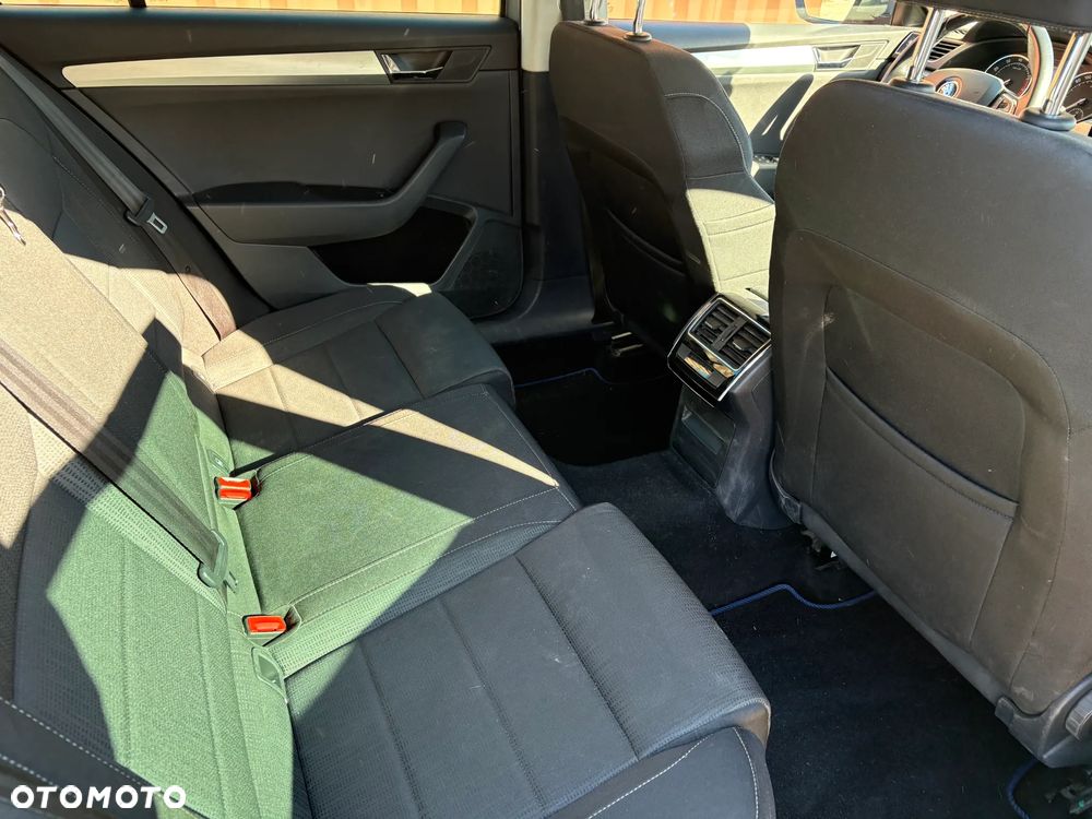 Skoda Superb 1.8 TSI Ambition - 11