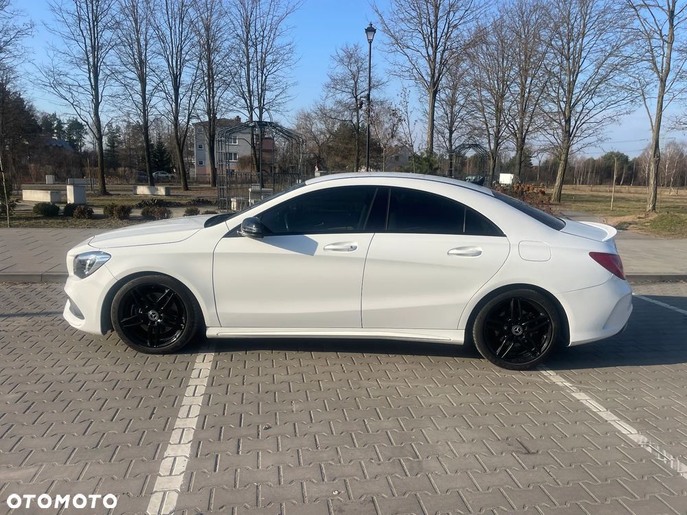 Mercedes-Benz CLA 250 7G-DCT Peak Edition - 10