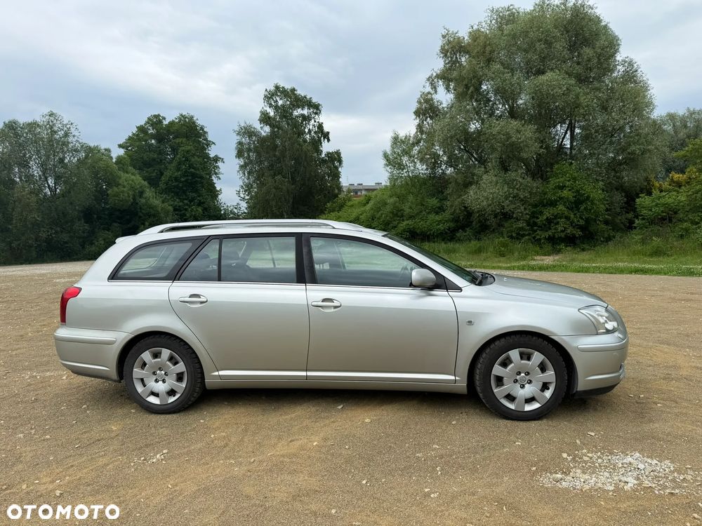 Toyota Avensis 1.8 VVT-i Luna - 7