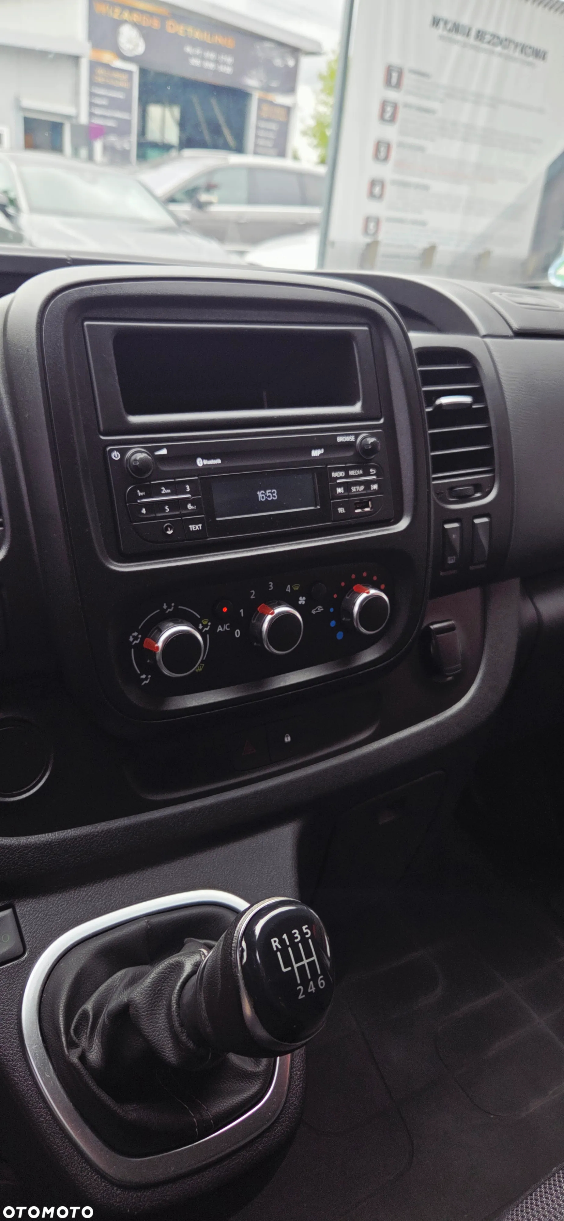Nissan NV300 TRAFIC VIVARO - 21
