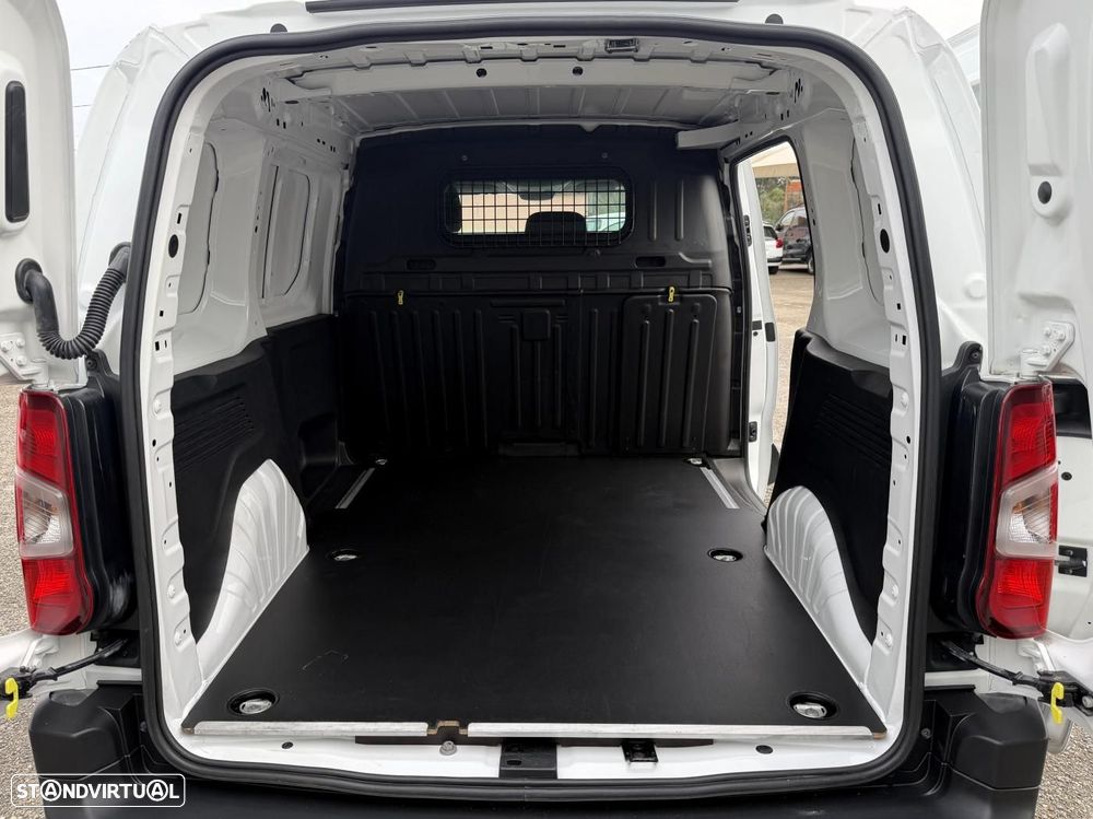 Peugeot Partner 1.5 HDI 100 cv 3L - 28