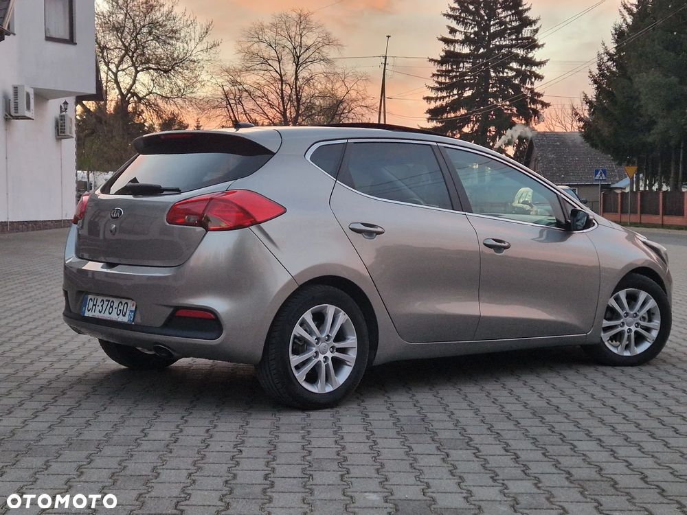 Kia Ceed 1.6 GDI Business Line - 11