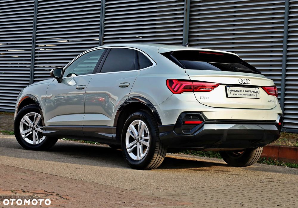 Audi Q3 Sportback - 8