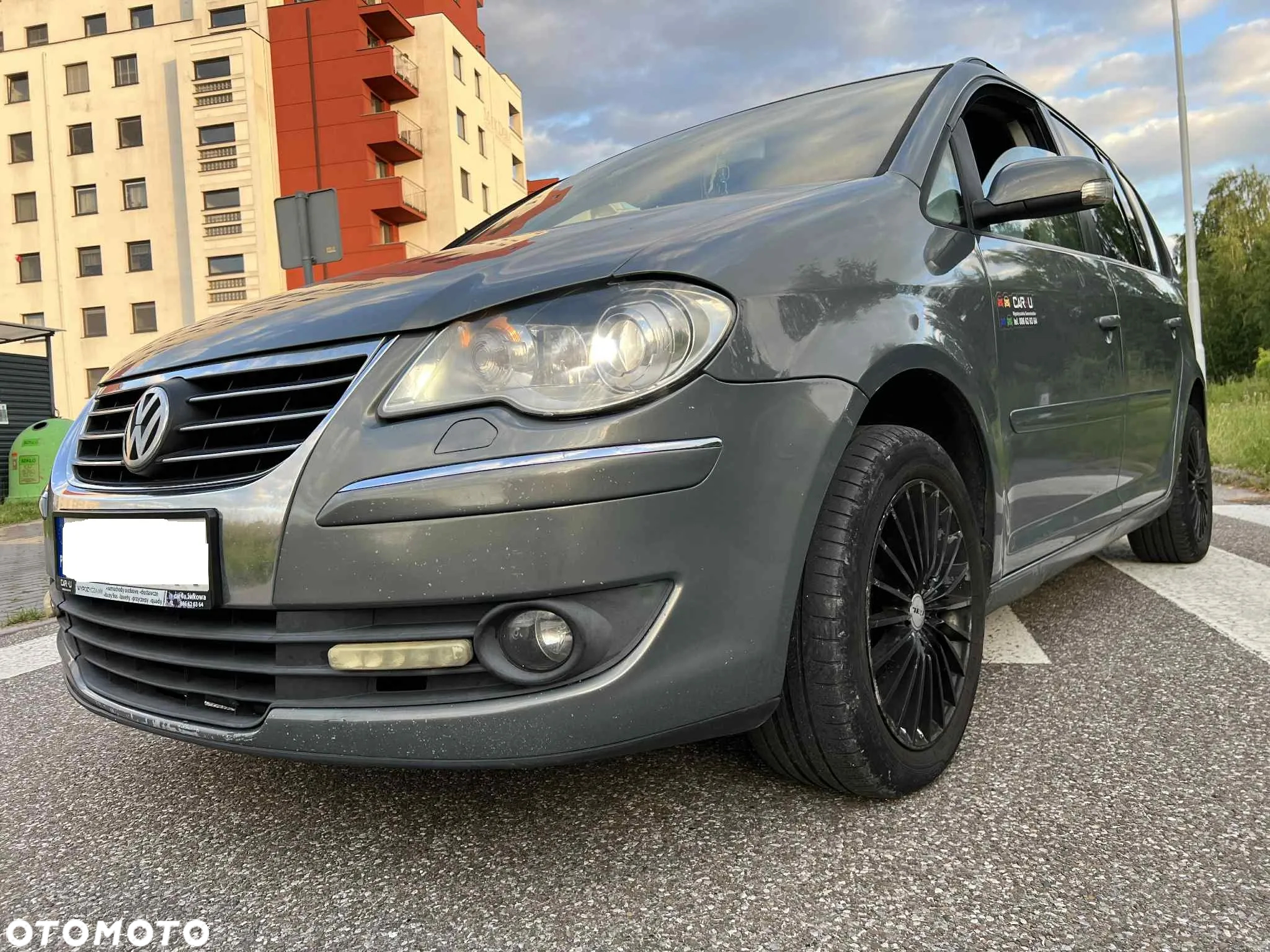 Volkswagen Touran 2.0 TDI Highline DSG - 15