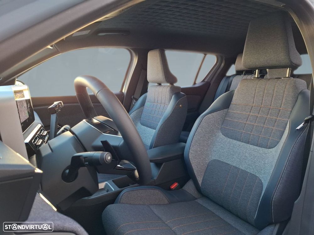 Renault 4 E-Tech 52 kWh Techno Autonomia Conforto - 10