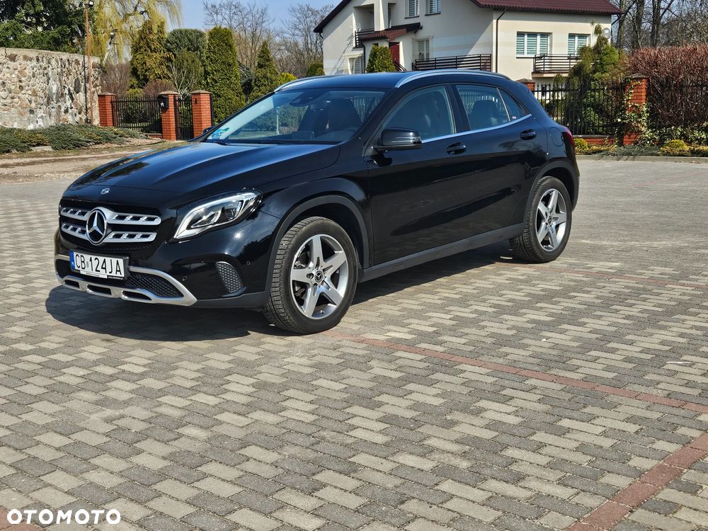 Mercedes-Benz GLA 200 7G-DCT AMG Line - 1