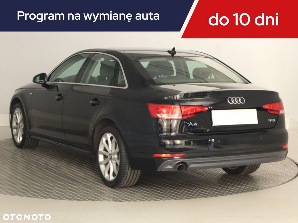 Audi A4 Limousine - 6