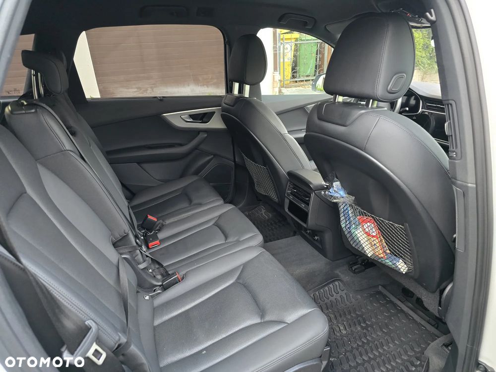 Audi Q7 - 9