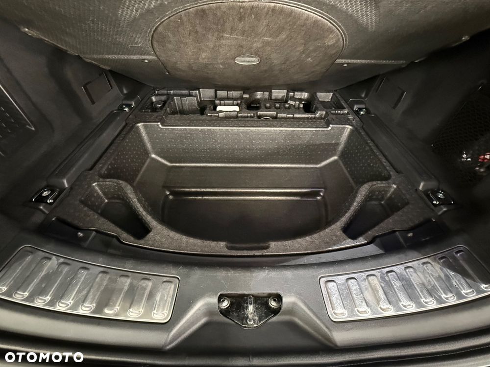 Land Rover Discovery Sport - 9