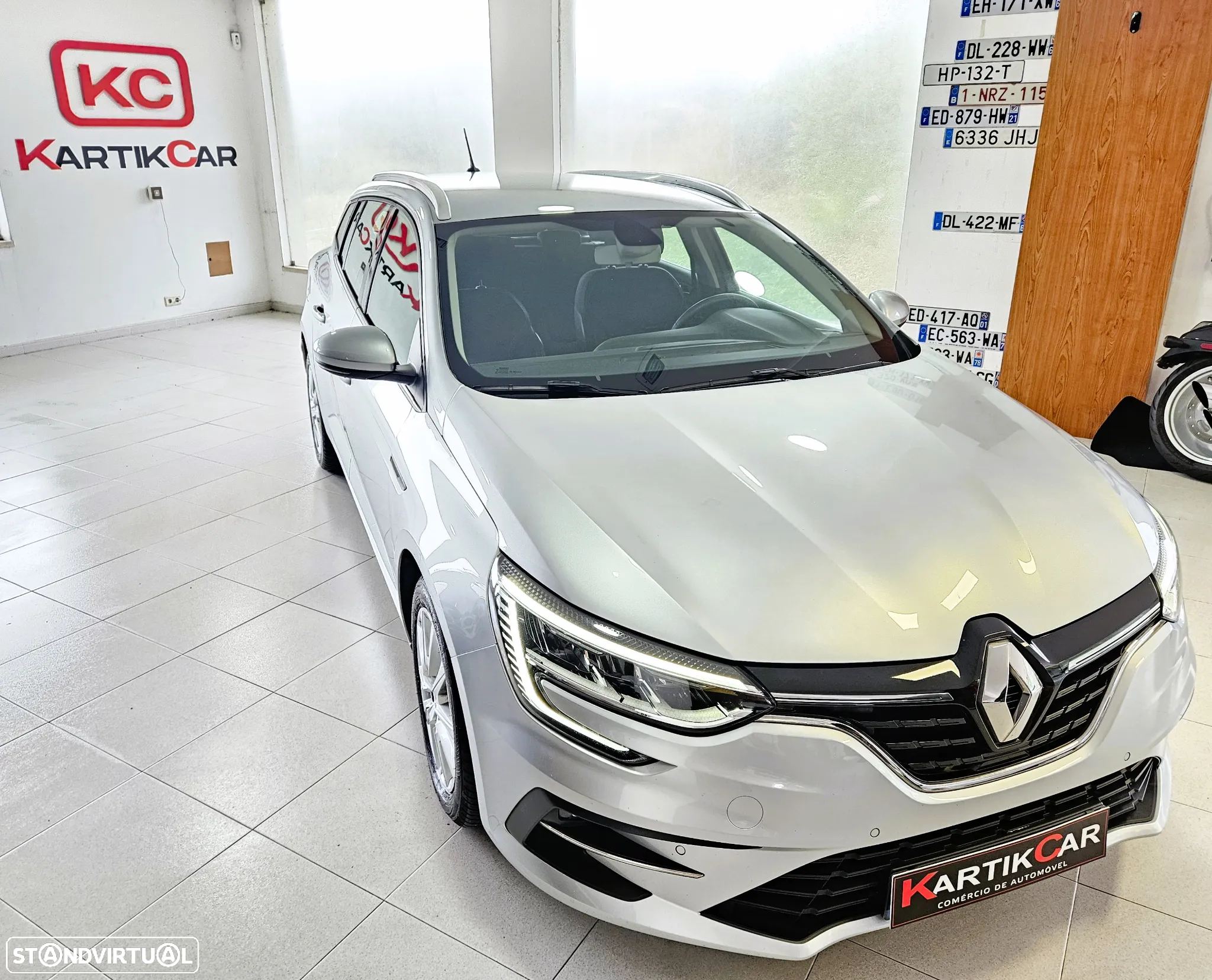 Renault Mégane Sport Tourer TCe 115 GPF ZEN - 12