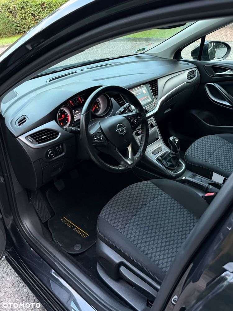 Opel Astra - 11
