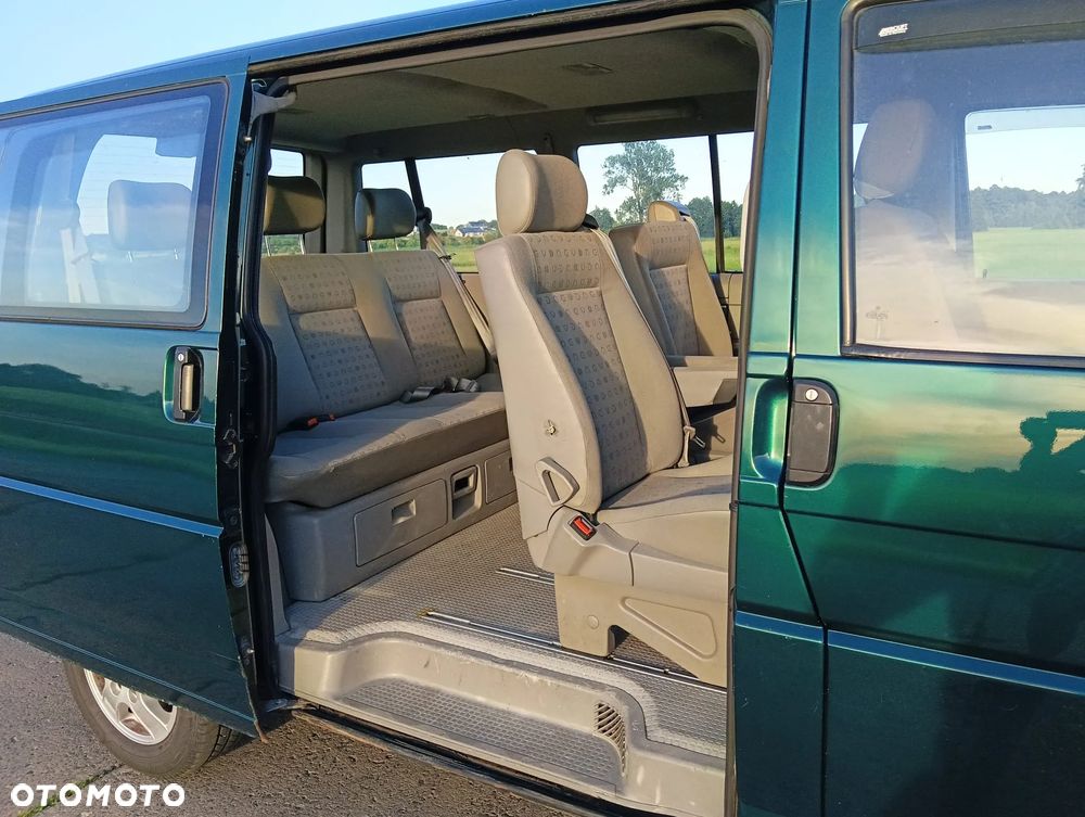 Volkswagen Multivan Standard - 16