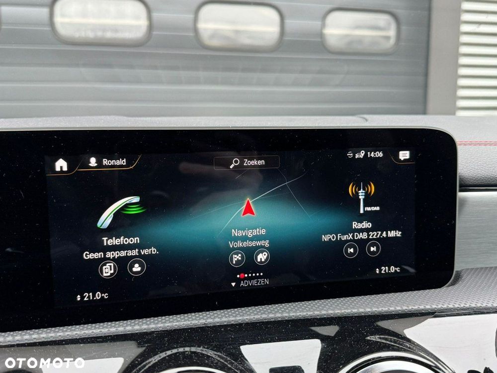 Mercedes-Benz CLA - 18