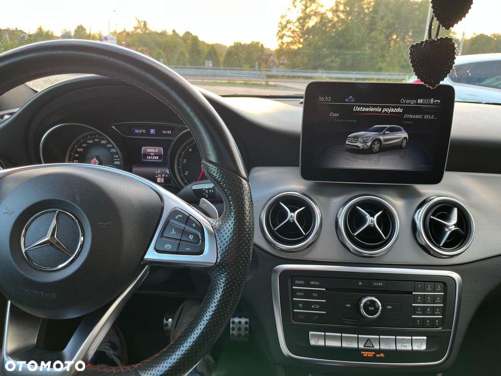 Mercedes-Benz GLA - 19