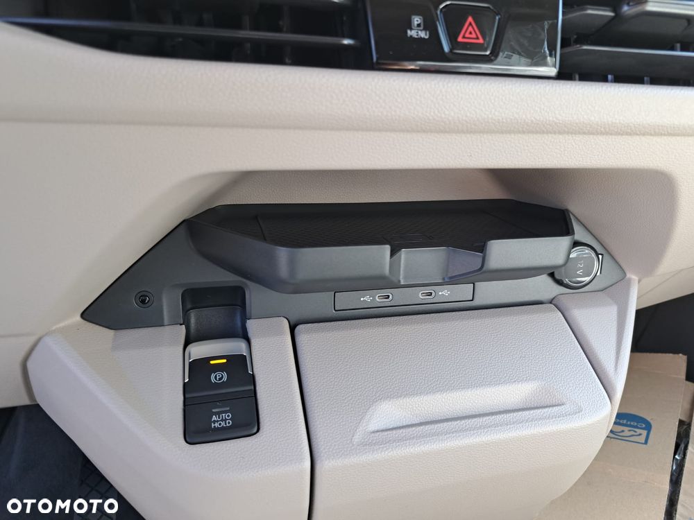 Volkswagen Multivan 2.0 TDI L1 Family DSG - 12