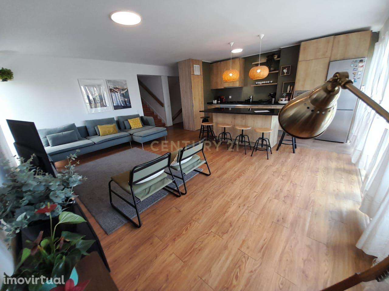 T4 Triplex para arrendamento mobilado em Cascais – Pronto a Habitar - Grande imagem: 5/34