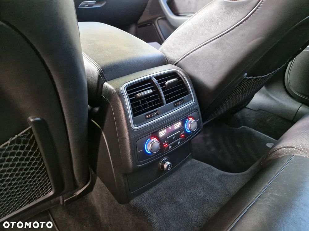 Audi A6 Avant 3.0 TDI DPF quattro tiptronic sport selection - 16