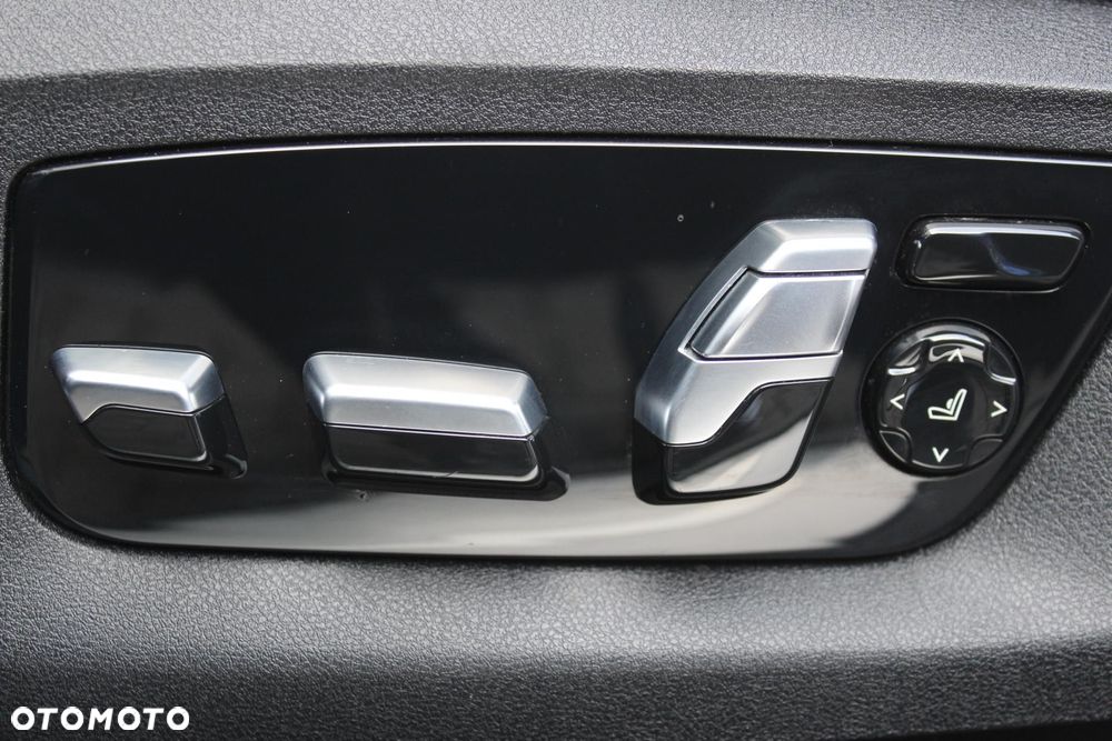 BMW Seria 7 - 19