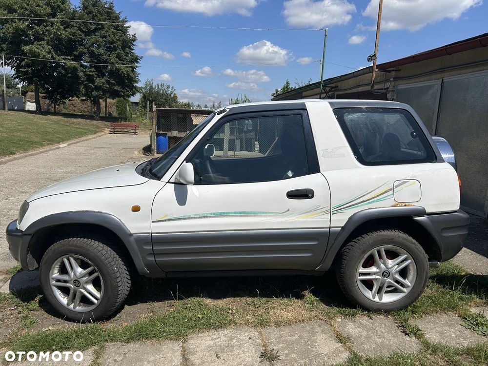 Toyota RAV4 - 7