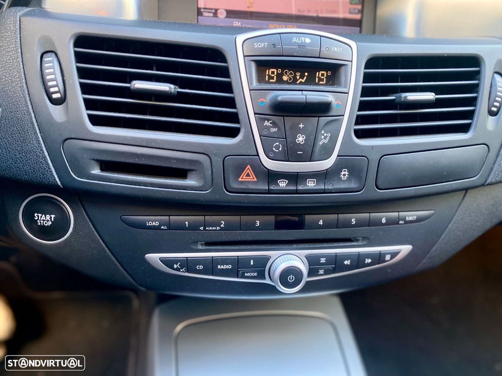 Renault Laguna Coupe 2.0 dCi GT - 19