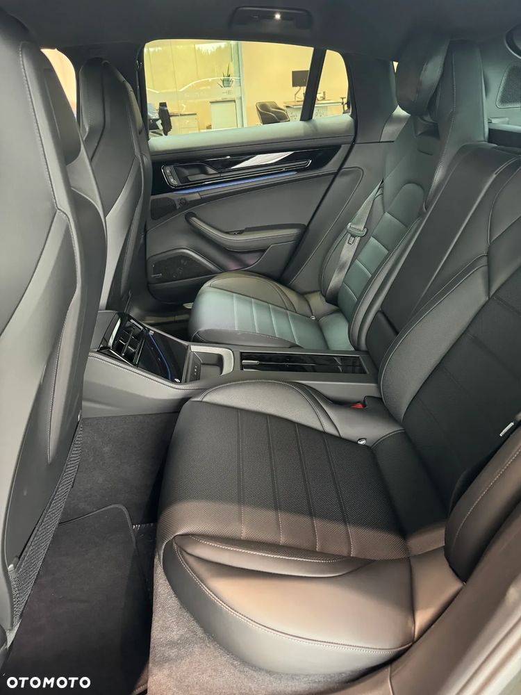 Porsche Panamera 4S E-Hybrid - 5