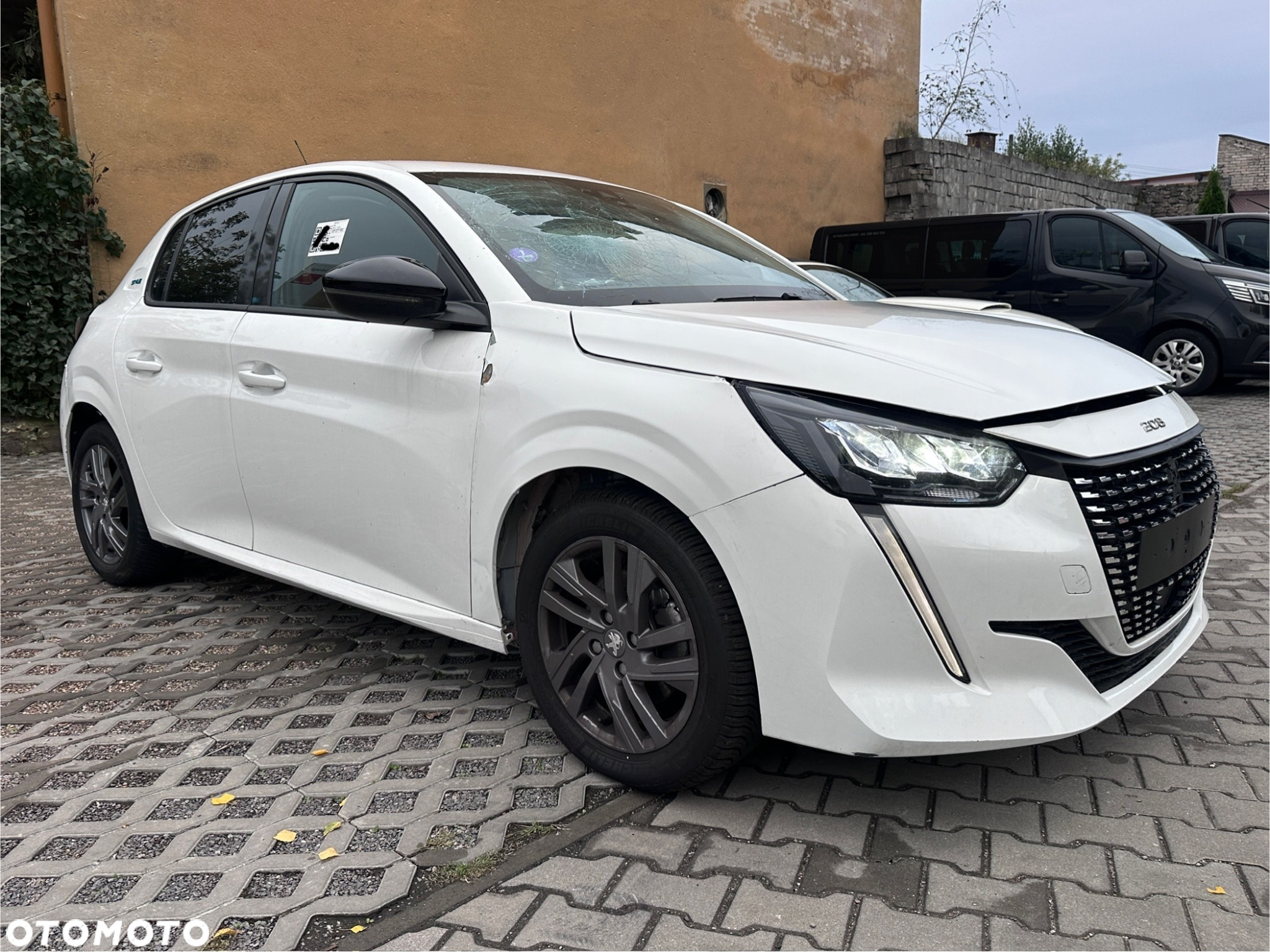 Peugeot 208 1.2 PureTech Style S&S - 5