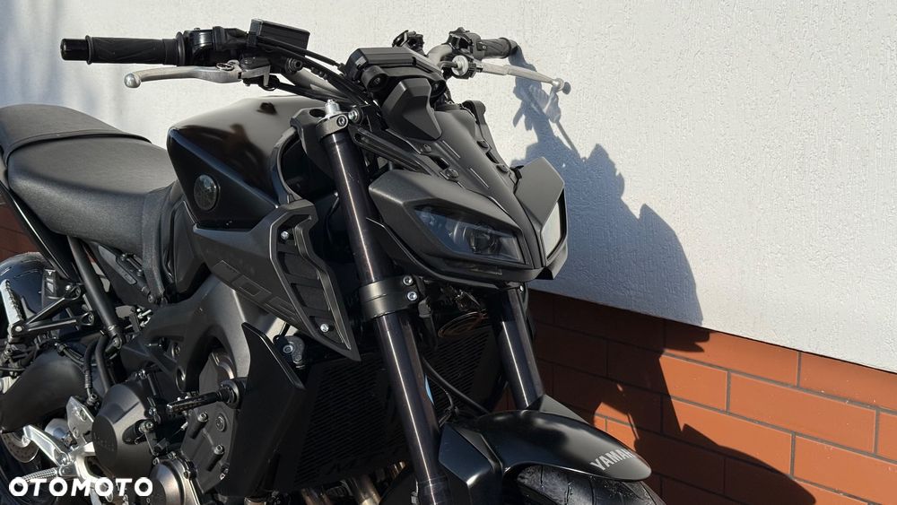 Yamaha MT - 3