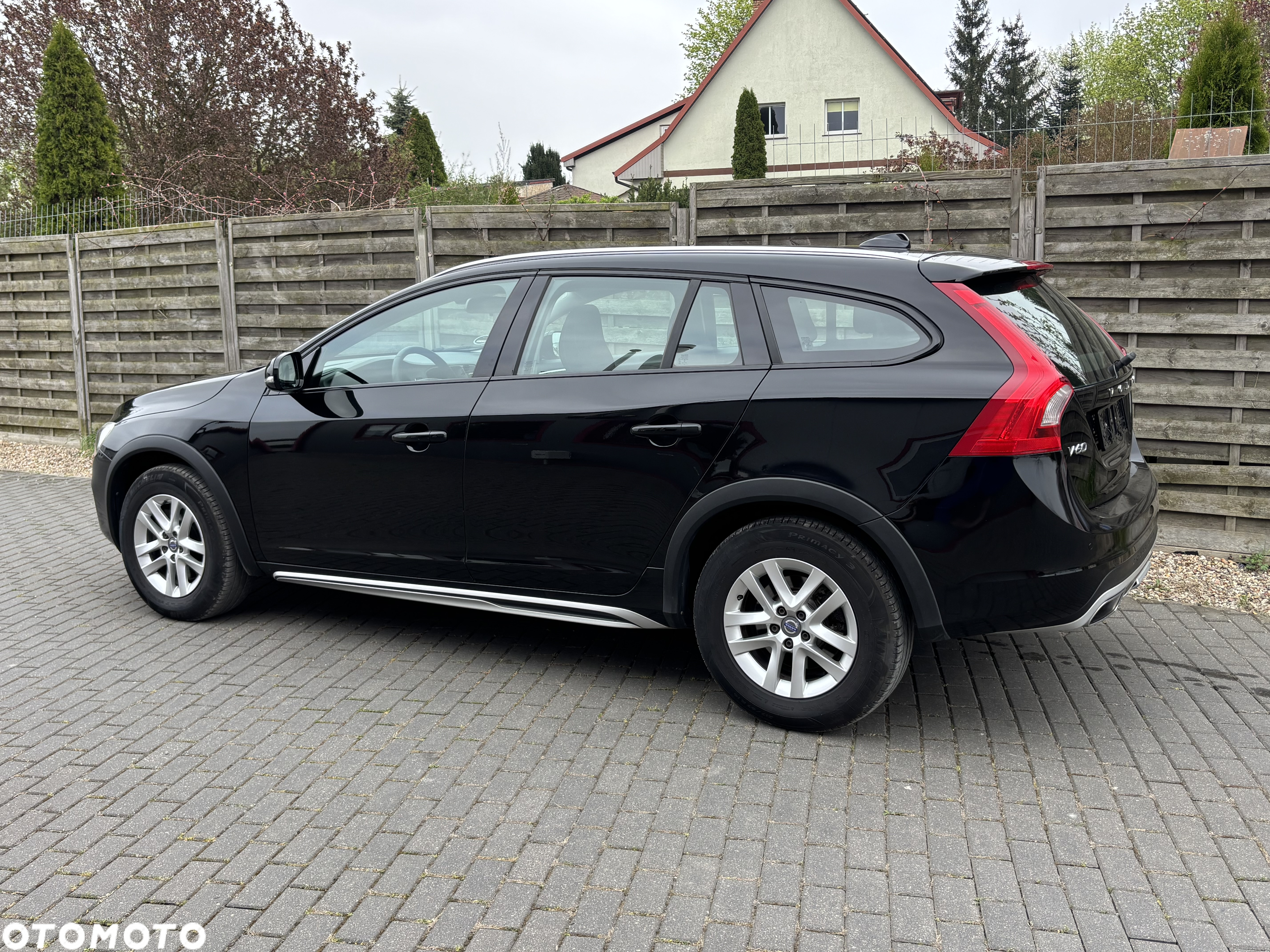 Volvo V60 Cross Country D3 Momentum - 10